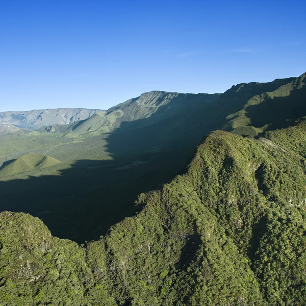 Grüne Maui-Berge. — Stockfoto