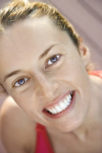 Close-up de mulher sorridente . — Fotografia de Stock