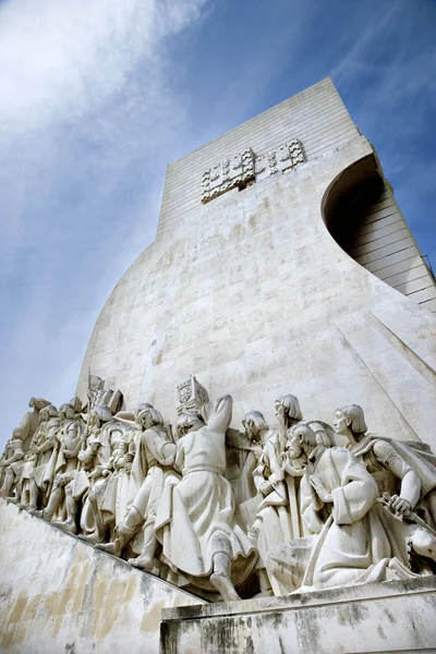 Памятник открытиям . — стоковое фото