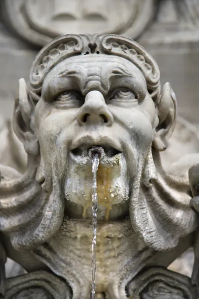 Standbeeld fontein. — Stockfoto