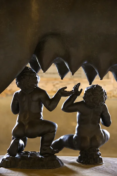 Bliska posągu romulus i remus — Zdjęcie stockowe