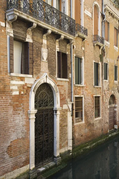 Fachada Ornata de Casa Veneziana — Fotografia de Stock