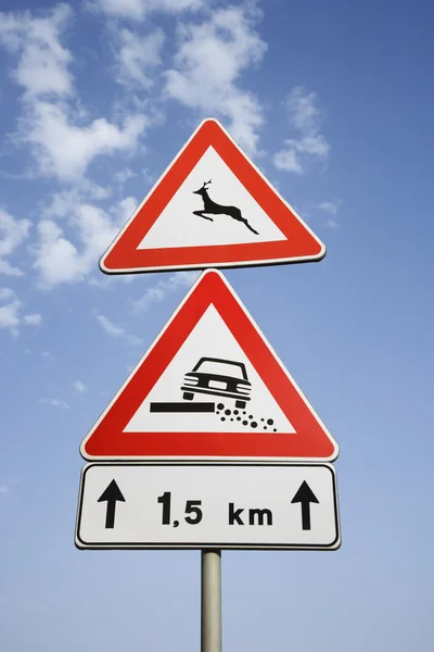 在欧洲的农村道路标志 — 图库照片