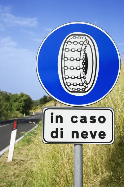 Panneau sur la route rurale en Italie — Photo