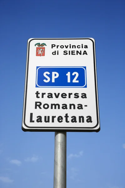 Segnaletica stradale italiana — Foto Stock