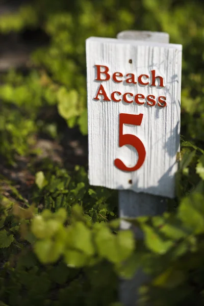 Señal de acceso playa . —  Fotos de Stock
