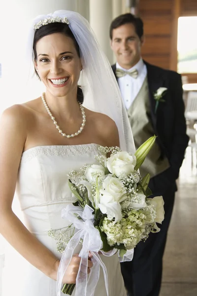 Portret van de bruid en bruidegom. — Stockfoto