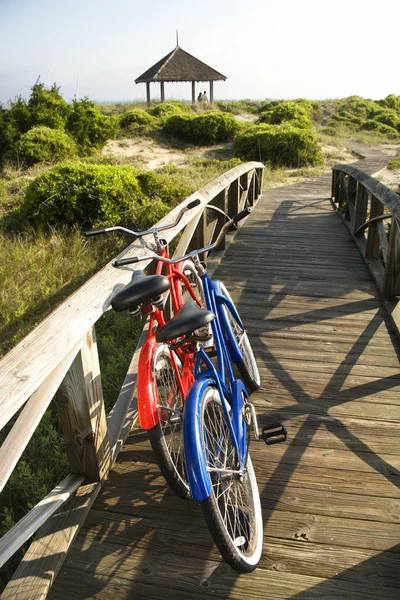自行车在海滩. — 图库照片