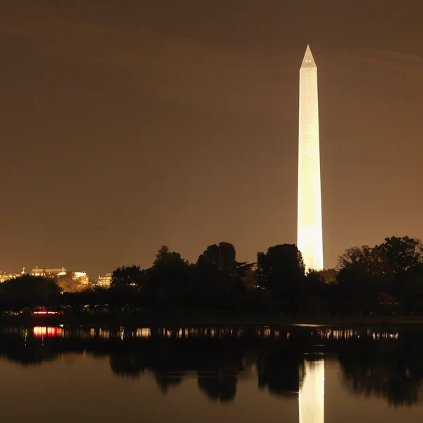 Washington-emlékmű éjjel. — Stock Fotó