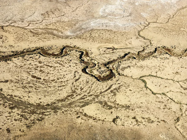 Deserto e rio seco . — Fotografia de Stock