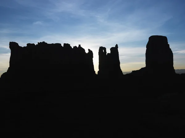 Silhouette di roccia desertica . — Foto Stock