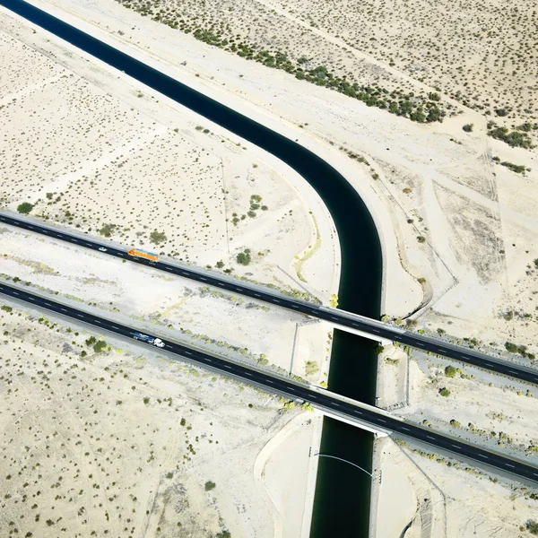 Aqueduc de passage à niveau Interstate . — Photo