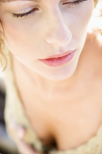 Close-up do rosto da mulher . — Fotografia de Stock