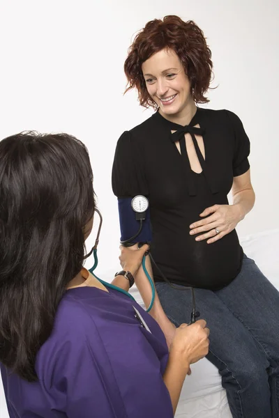 Donna incinta segni vitali . — Foto Stock