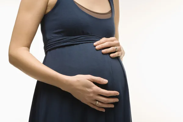 Gravid kvinna mage. — Stockfoto