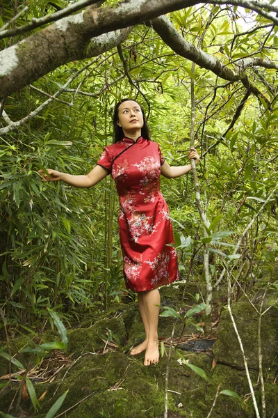 Retrato de mulher asiática. — Fotografia de Stock