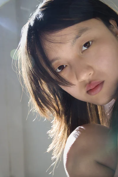 Csinos, fiatal ázsiai nő. — Stock Fotó