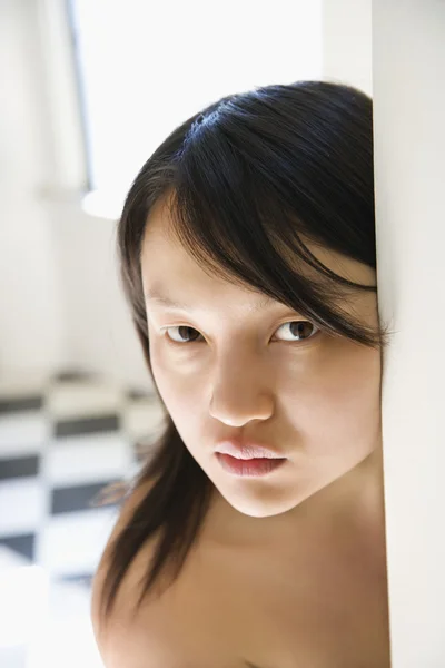 Pretty young Asian woman. — Stock Photo, Image