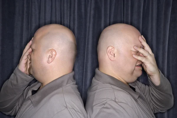 一卵性双生児の男性. — ストック写真