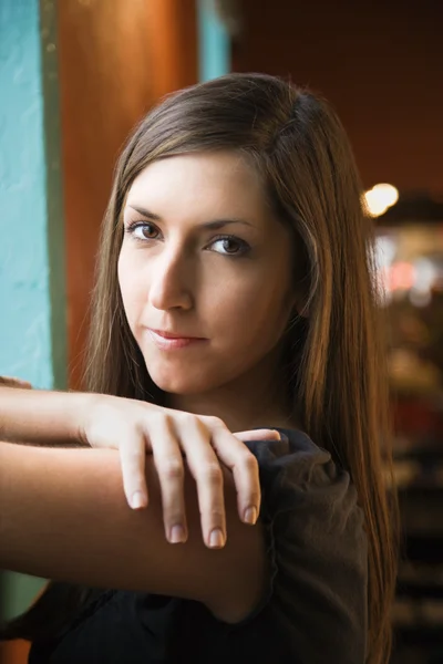 Portrait of Young Woman — Stock Photo, Image