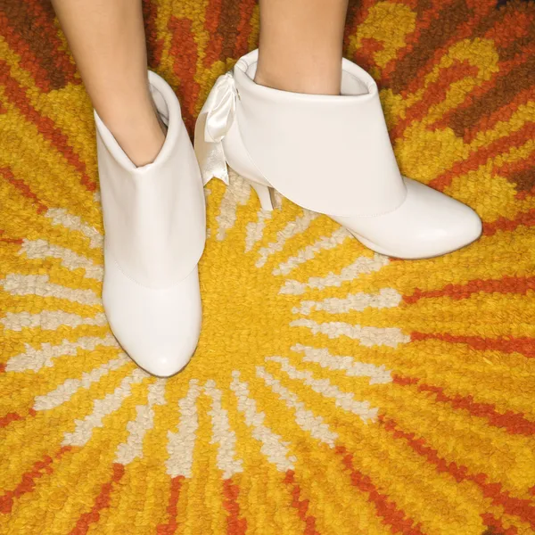 Paar weibliche Füße. — Stockfoto