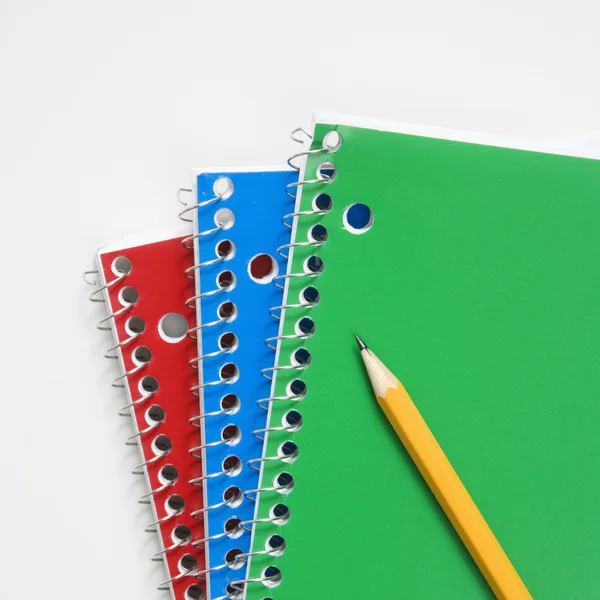 Lápis sobre cadernos — Fotografia de Stock