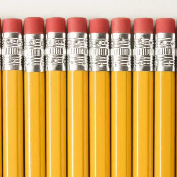 Rangée de crayons . — Photo