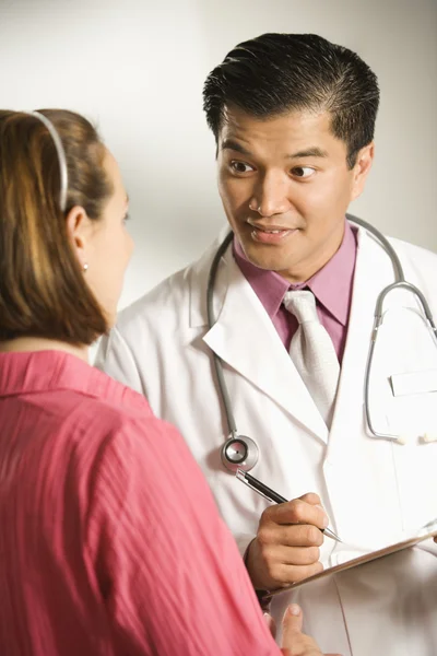 Médico y paciente. — Foto de Stock