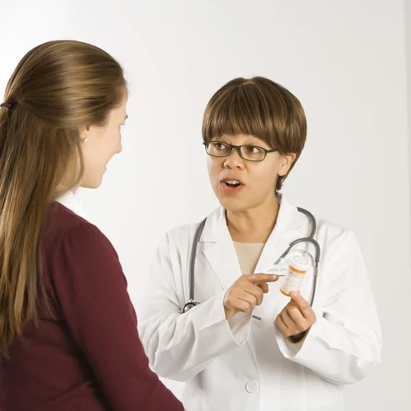 Médico e paciente. — Fotografia de Stock