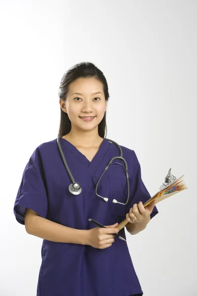 Kvinnliga läkare porträtt. — Stockfoto