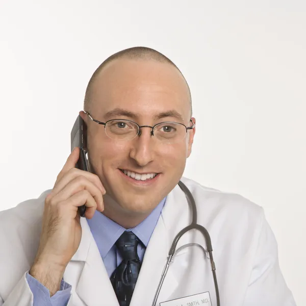 Mannelijke Kaukasische arts. — Stockfoto