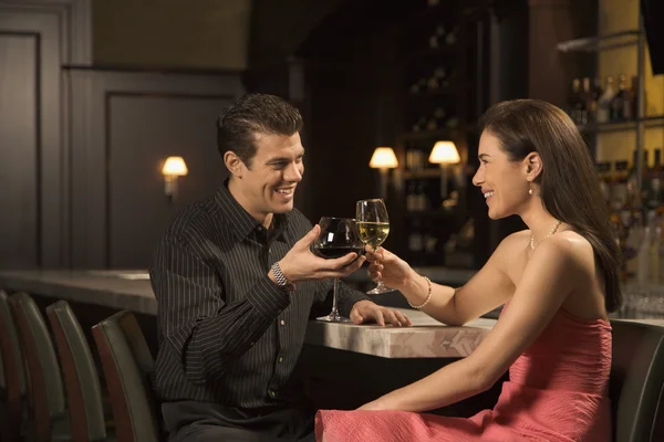 Pareja en el bar . — Foto de Stock