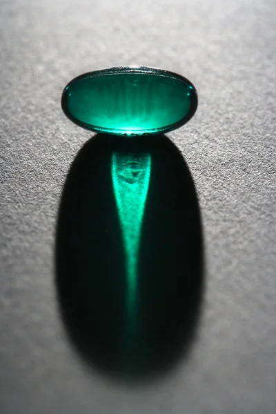 Green Capsule Pill. — Stock Photo, Image