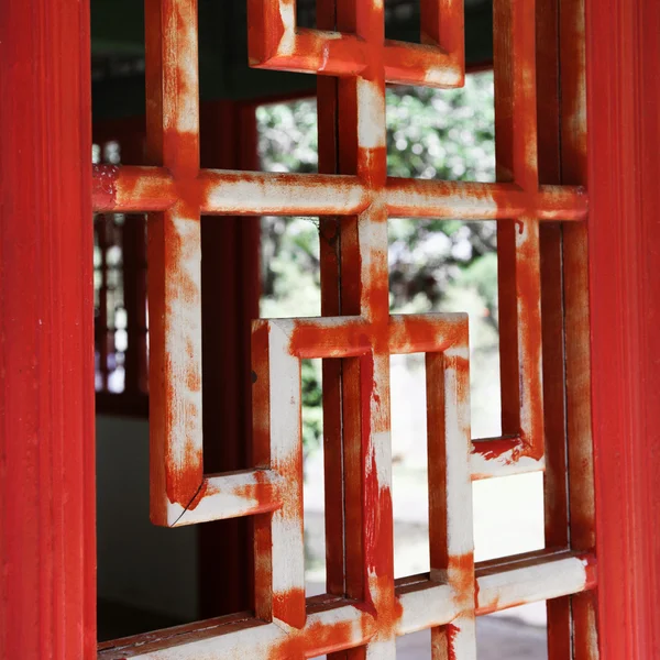 Asiático janela de madeira — Fotografia de Stock