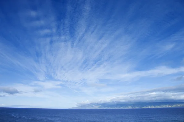 Océano y cielo . — Foto de Stock