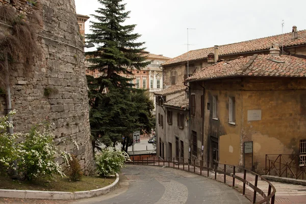 Vista de una calle cerca del centro de la ciudad de Perugia Imagen de archivo