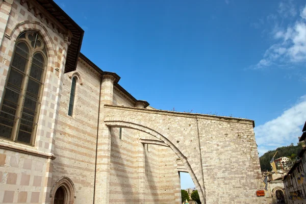 Lateral arches of the church in Assisi — Stok fotoğraf