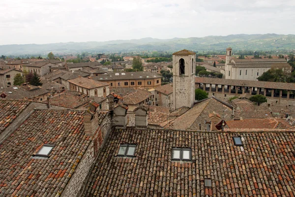 Panoramautsikt över staden i gubbio — Stockfoto