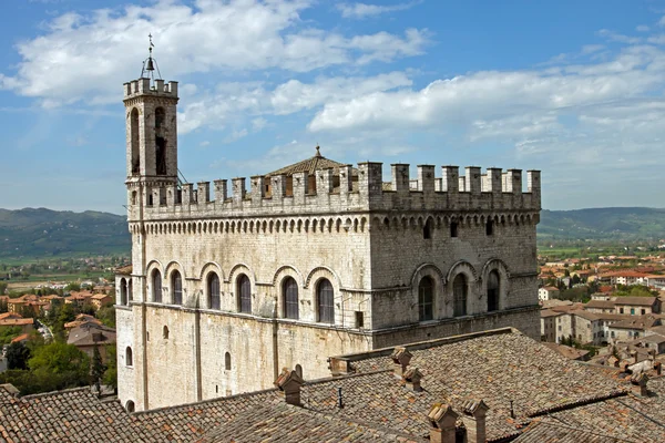 Consul paleis in het historische centrum van gubbio — Stockfoto