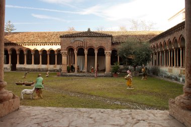 Courtyard basilica san zeno