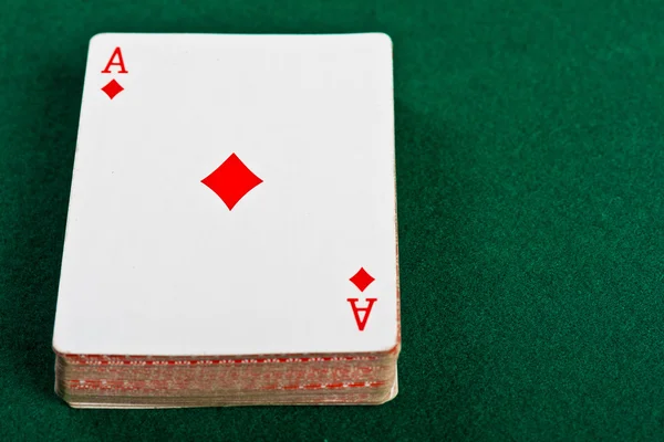 Cartas e maços de cartas de baralho . — Fotografia de Stock