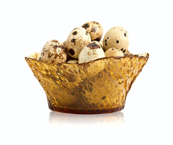Jarrón con huevos de codorniz . —  Fotos de Stock