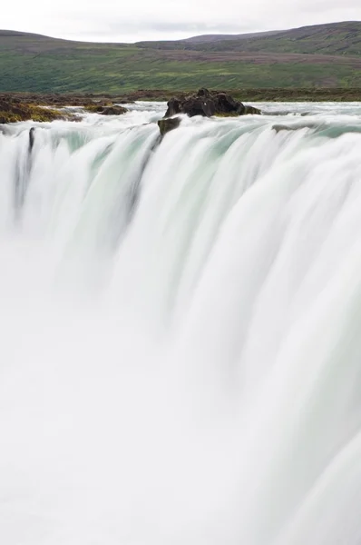 Wasserfall abstrakter Hintergrund, Bewegungsunschärfe — Stockfoto