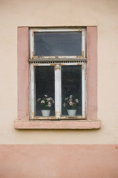 Vieille fenêtre vintage — Photo