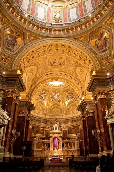 Interior de la basílica — Foto de Stock