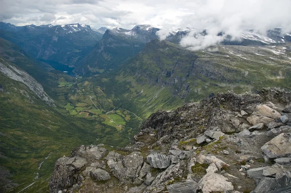 Norvegia, paese selvaggio con fiordi — Foto Stock