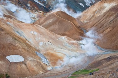 İzlanda, tüm terk renkli dağlar