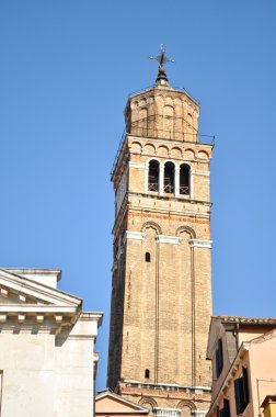 Venedik'teki kilise çan kulesi