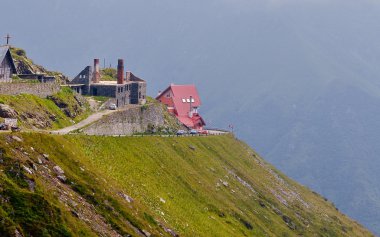 transfagarasan küçük evler