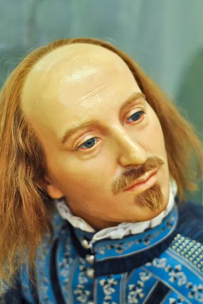 Wax statue of William Shakespeare. — Stock Photo, Image